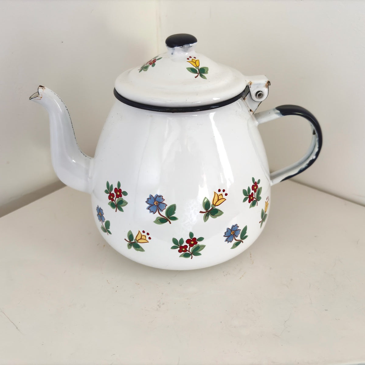 Brocante theepotje, emaille, Ø 14 x 15
